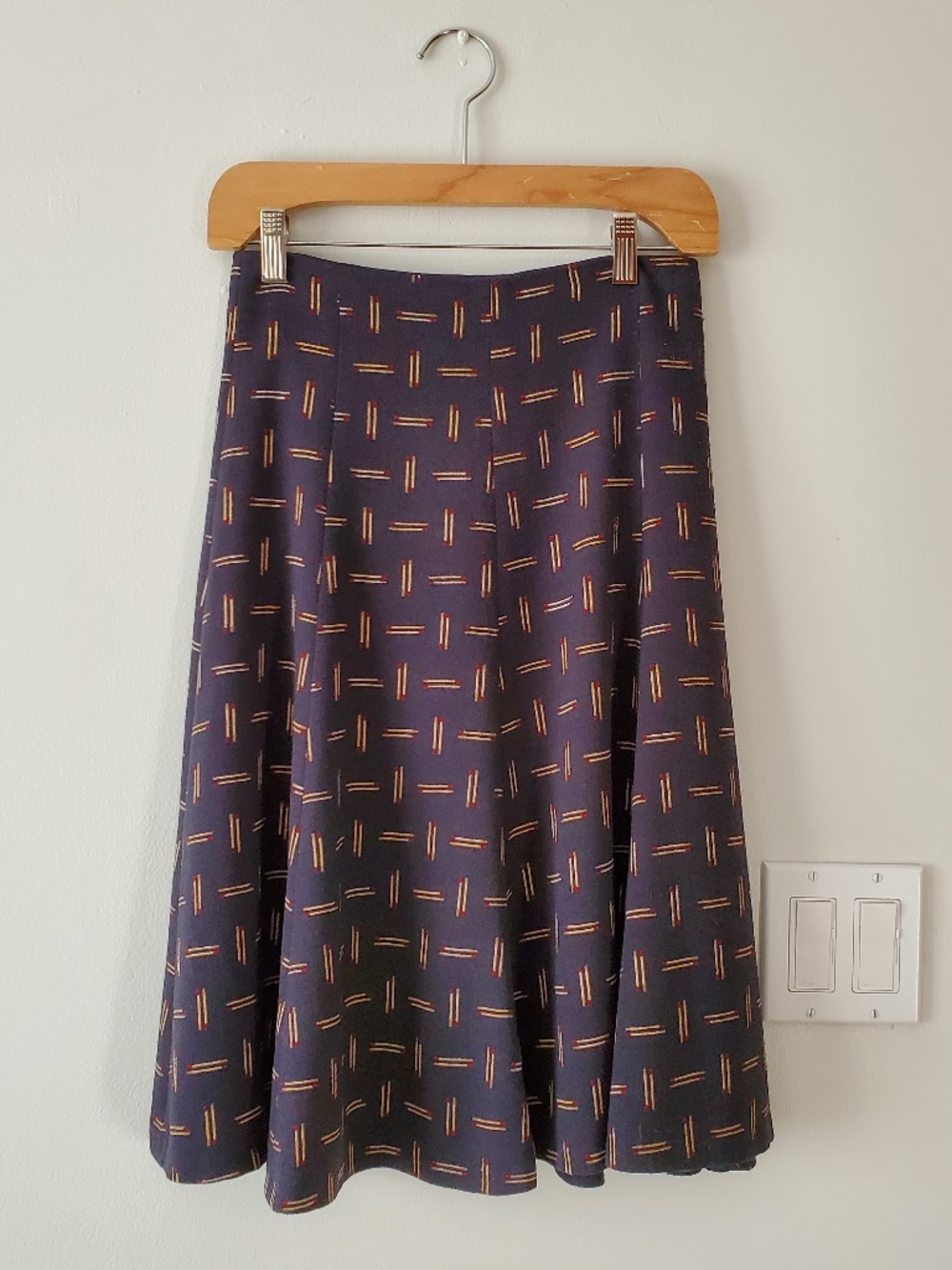 Club Monaco Navy Fit & Flare Midi Skirt | Match Print | Size 0/XS